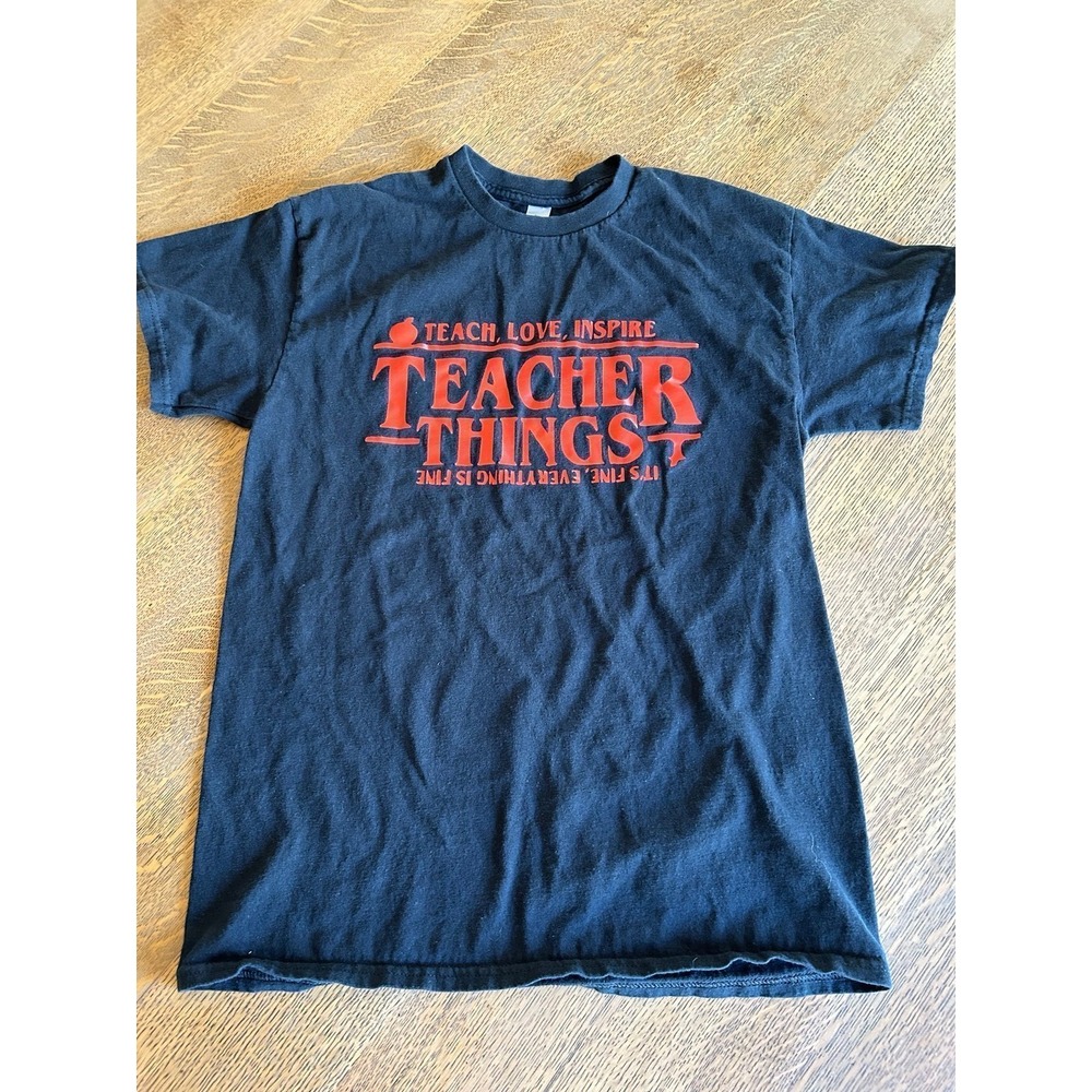 Stranger Things Teacher Shirt size‎ M